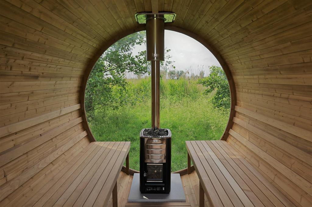 B&B 'Hof Baaiweg' Met Barrelsauna ザウテランデ エクステリア 写真